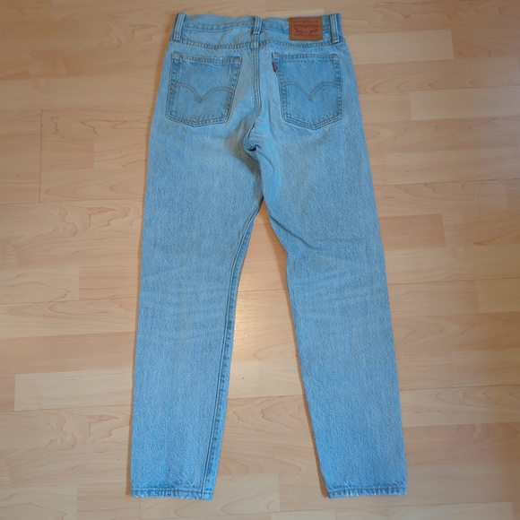 Levi’s Wedgie Icon Button Fly Distressed Jeans SZ 25 - Picture 2 of 15